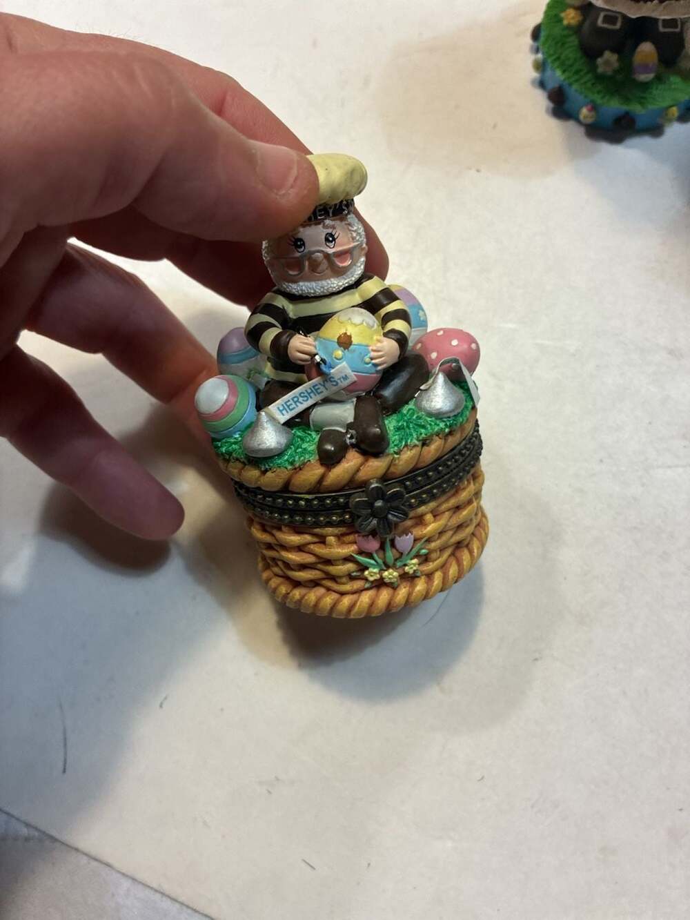 Lot of 6 Hershey's Collectibles 4 bells 1 figure 1 trinket box